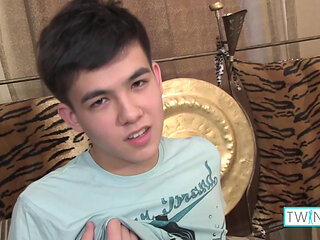 Cute Lustful Xander H Faps His Cock And Dildo Bangs His Ass!