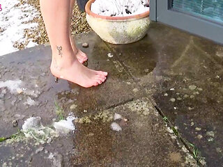 Barefeet in the Snow Naked Girls Freezing Feet Challenge