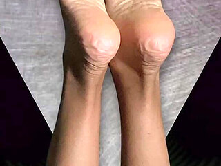 Worship My Feet and Stroke to Overflowing Wealth