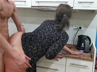 He Doesn't Have the Cash to Pay for the Order and They Fuck