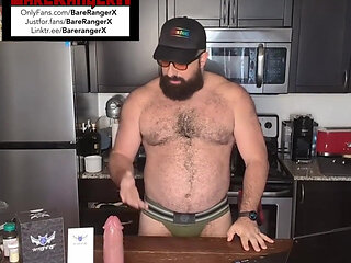 Review of Wildolo's Massive Dildo