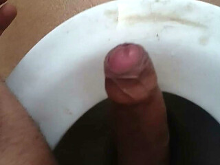 bhabhi bathroom in  alone stisot otx