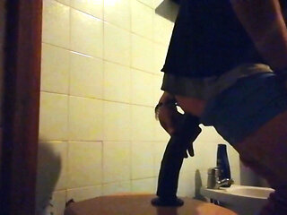 Nino has a great time with her boyfriend getting into the bathroom