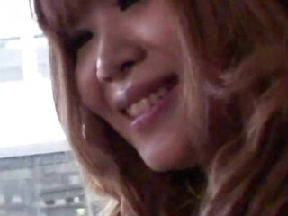 This Asian Beauty Was in a Van While She Decided to Use a Sex Toy.