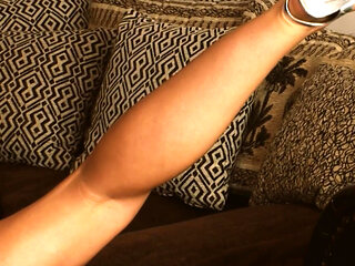 Wild Assholes Scene-2_sexy Brunette in Bikini Fucks Her Pussy with a Glass Dildo