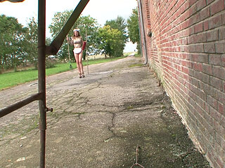 The rope - German BDSM slave pissing