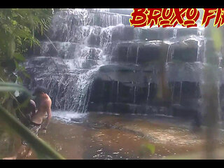 Blazing Fire Wizard and D4 Bombom in the Waterfall See Full on Red