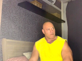 Mr Guru Solo Bodybuilder Friend Jerk off