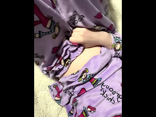 Letting a fan control my bladder until I pee my panties