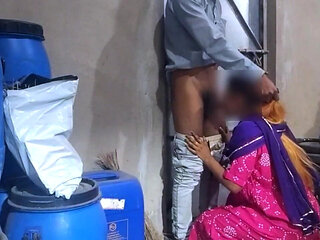 Indian Village Girl Ne Apne Dost Ke Sath Chudai Kiya Wo Bhi Boyfriend Ke Ghar Me Jab BF Ghar Me Nahi Tha