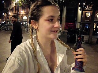 Amateur wild chick solo masturbation