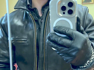 Leather Cop Kinkysirius in Full Leather Staged a Leather Striptease