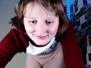 Amateur Webcam Teen Masturbates And Teases