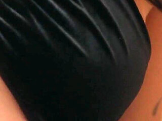 Carollina Cherry Masturbates in the Toilet