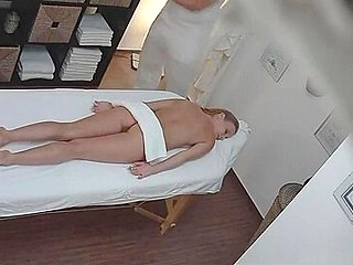 Blonde gets fucked during the massage
