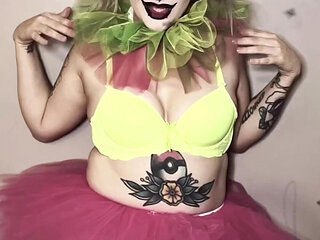 Four New Videos Free Try on Haul Panty Stuffing Fisting Pee