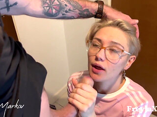 Freyjaxtreme Asks Her Neighbor to Open Her Asshole