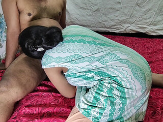 Indian Desi bhabhi ki chudai Doggy style position homemade Hardcover fucking Big Ass.