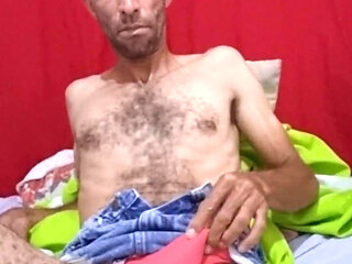 They All Come and Enjoy Watching Me Masturbate with Great Lust