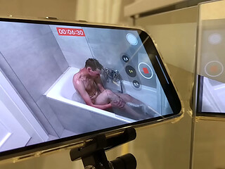 Niko - Taking a bath