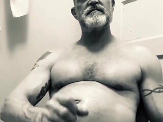 Hot B&w Bathroom Bate.