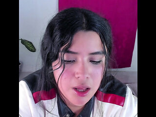 Between laughter, kisses... and a lot of passion 