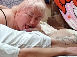 Girlfriend Fingering and Giving Blowjob with Cum in Her Mouth