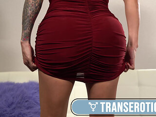 Shaking Ass TS Foxxy Plays With That Back Door & Cock!