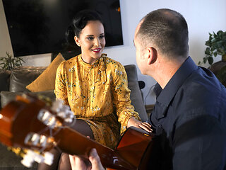 Jennifer Mendez blows and rides lucky dude on leather couch