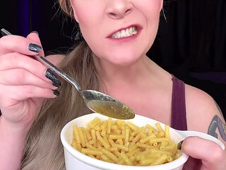 Late Night Foodie Fetish Friday