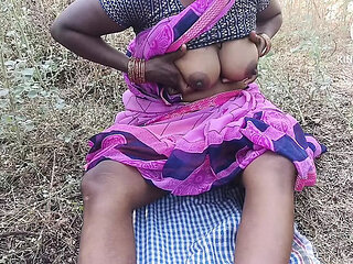 Marathi Desi Wife Outdoor Hardcore Fuck in Doggy Style with Handjob