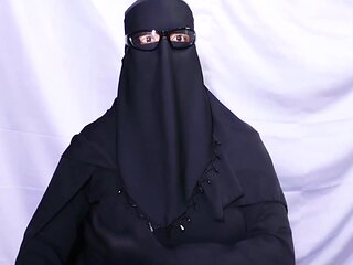 Indian Beautiful Stepmother Spends The Night With Her Stepson And Has Sex With Him