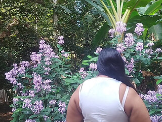 Beautiful Desi Girl Getting Nude Outside in the Garden