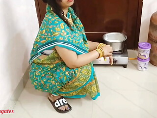 Early In Morning Fucking My Maid In kitchen When She Preparing Chicken For Me And Family