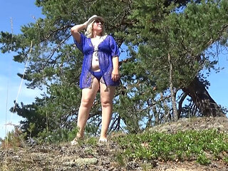 New swimsuit mommy - Photoset on nature