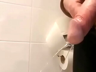 Pissing 3