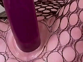 Monster Dildo Pussy Stretching