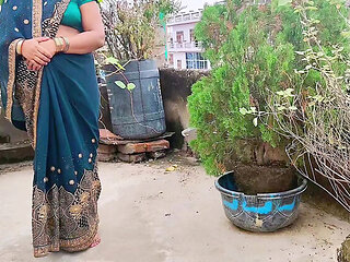 Desi Indian Bhabhi Neighbor Hardcore Fucking with Hindi Audio - Rough Sex and Cumshot