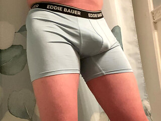 Newbie's nude strip