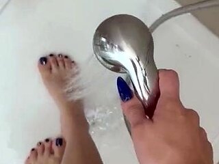 Close up amateur masturbating solo