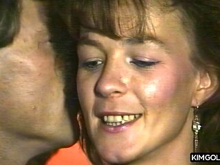 Heisser Blowjob in Lounge