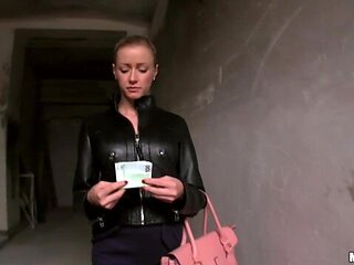 Silicone goddess with round ass Vicktoria Redd rammed from behind