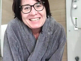 Milf taking shower wirh orgasm
