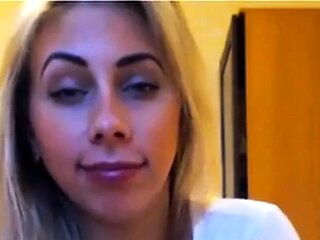 Blond Webcam Anal with Sex Toy