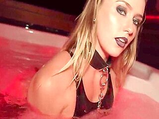 Secretcrush4k - Gothic Latex Wench Explores Her Butthole