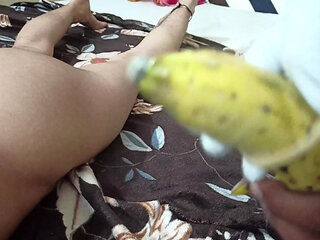 Desi Indian girls Velentine day Hindi Sex video sucking and fucking