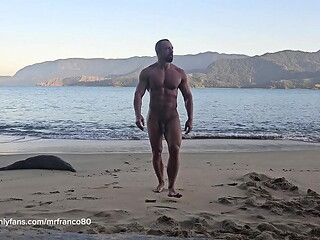 Muscle nude beach