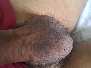 It made me want to eat an ass, but as I was alone I had to jerk off with my cock all smeared!