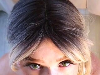 Amateur milf outdoors blowjob and fucking