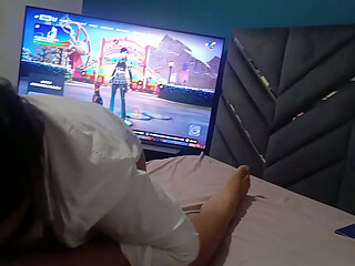 ricos sentones mientras juego forninte en mi playstation 5